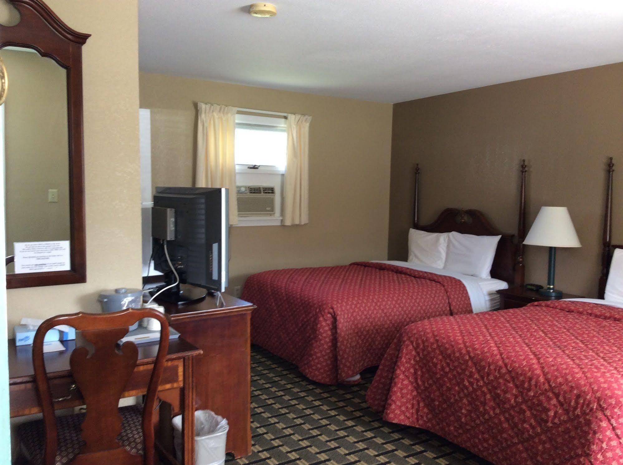 Middlebury Sweets Motel 外观 照片