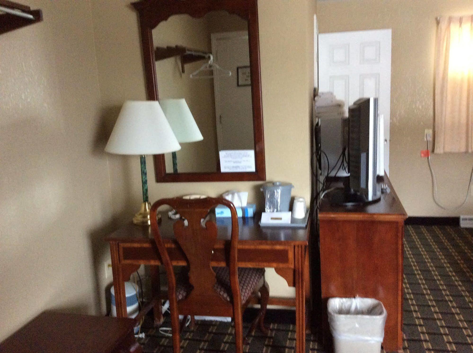 Middlebury Sweets Motel 外观 照片