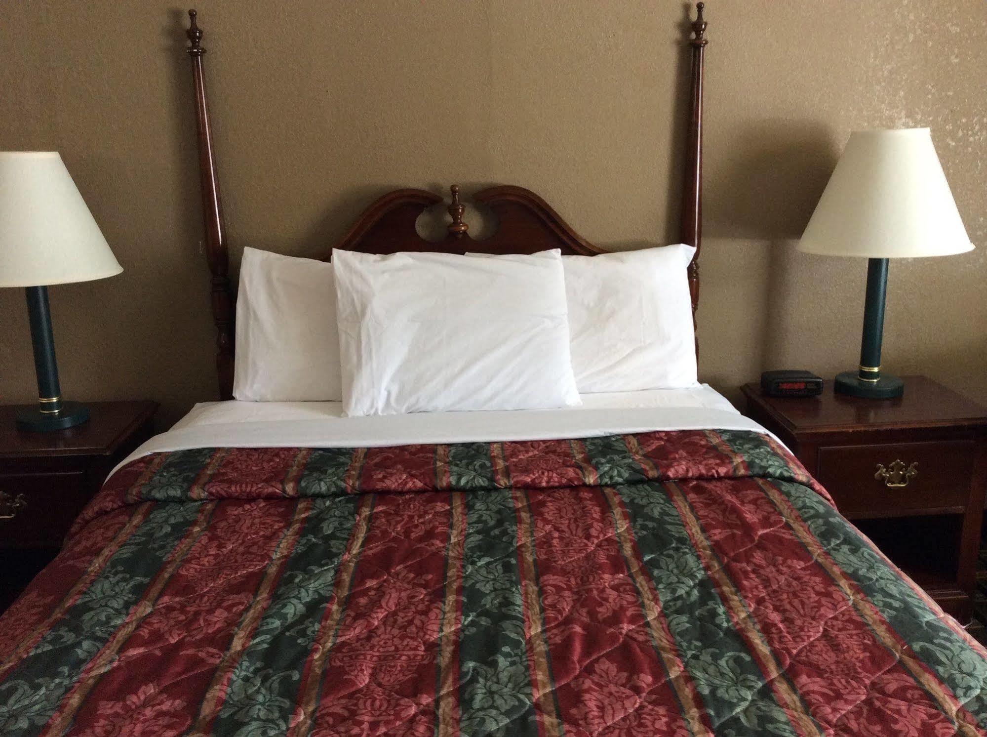 Middlebury Sweets Motel 外观 照片
